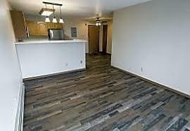 Pebble Springs in Bismarck, ND - Foto de edificio - Building Photo