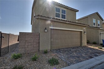 2512 Valdanos Pl in Henderson, NV - Building Photo - Building Photo