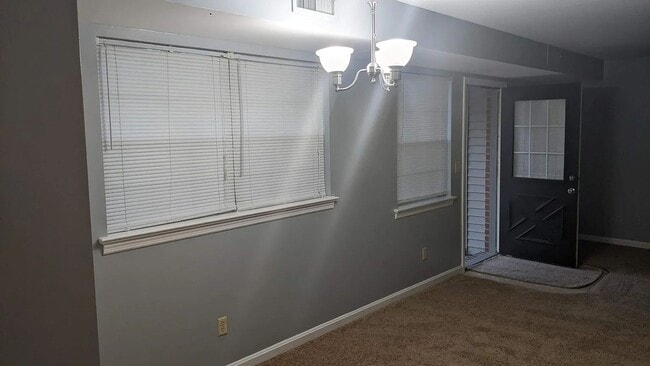 910 Rhue Haus Ln in Hummelstown, PA - Building Photo - Building Photo