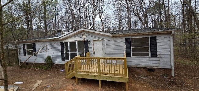 property at 1821 Bascom Ln