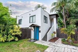 551 SW 13th Ave in Fort Lauderdale, FL - Building Photo