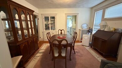 11 Pearl St, Unit 1 in Belmont, MA - Foto de edificio - Building Photo