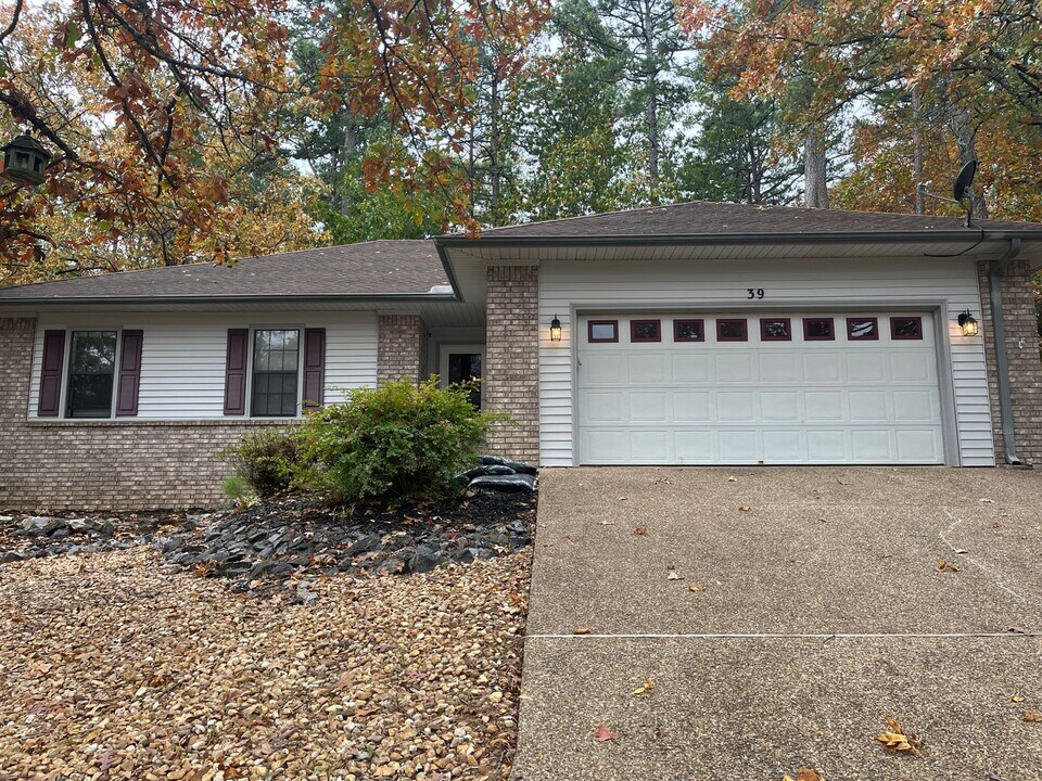 39 Alicante Rd in Hot Springs, AR - Building Photo