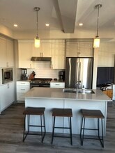 1702 17 Av SW in Calgary, AB - Building Photo - Building Photo