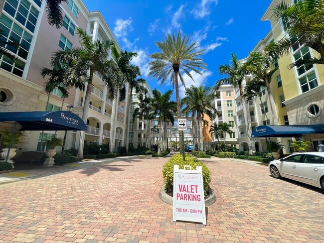 property at 804 E Windward Way