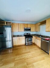 241 Pearl St in Malden, MA - Building Photo - Building Photo