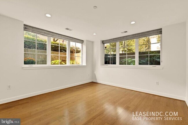 150 V St NW in Washington, DC - Building Photo - Building Photo