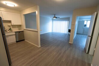 204 Washington Ave in Santa Monica, CA - Foto de edificio - Interior Photo