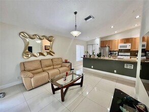 13244 NW 12th St in Pembroke Pines, FL - Building Photo - Building Photo