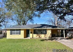 1310 Aster St in Baton Rouge, LA - Building Photo