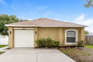 6204 Gassino Pl in Riverview, FL - Building Photo
