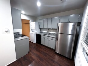 305 Rock Spring Dr SW in Leesburg, VA - Building Photo - Building Photo
