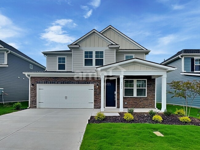 property at 3524 Lincoln Hts Ln