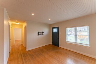 4513 Bull Creek Rd in Austin, TX - Foto de edificio - Building Photo