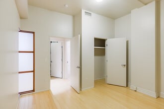 930 Penn Ave in Pittsburgh, PA - Foto de edificio - Interior Photo
