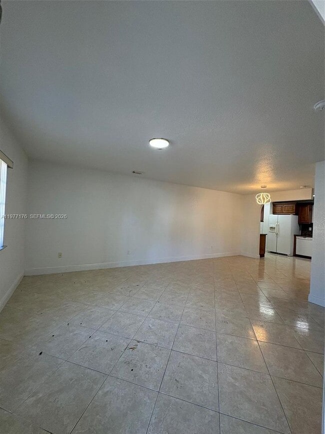 7664 NW 182nd Terrace in Hialeah, FL - Building Photo - Building Photo