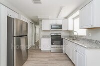 4802 Bonton Dr photo'