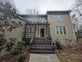 3023 Shallowood Ln in Charlotte, NC - Building Photo