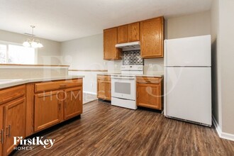 2812 Dawnlake Dr in Indianapolis, IN - Building Photo - Building Photo