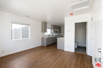 3550 Dover St in Los Angeles, CA - Building Photo - Building Photo