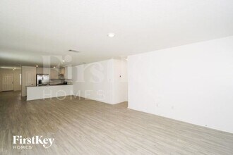 2418 Double Oak Dr in New Braunfels, TX - Building Photo - Building Photo
