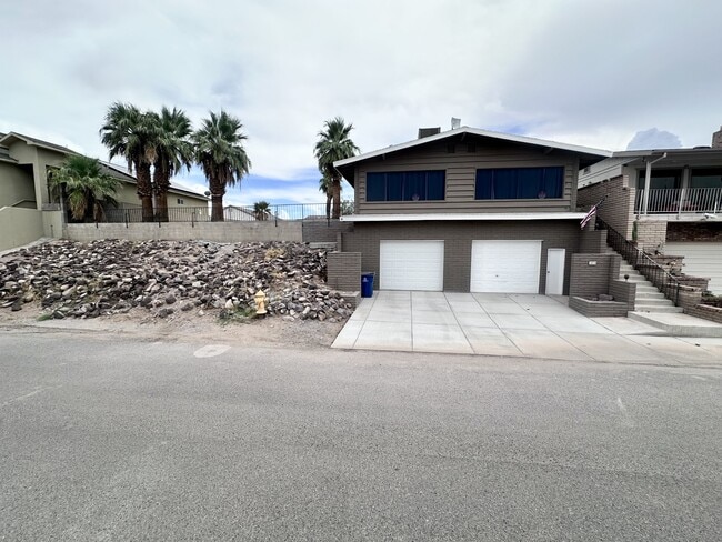 property at 1470 Riverfront Dr