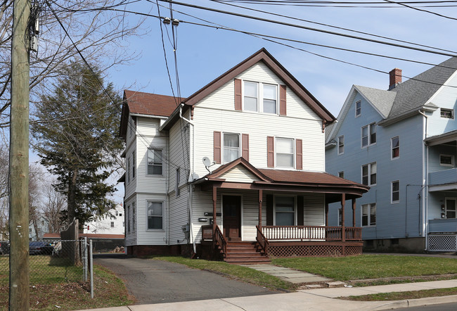 565 Stanley St in New Britain, CT - Building Photo - Building Photo