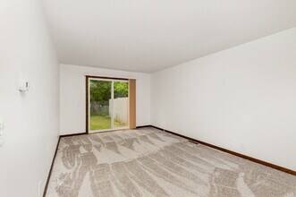 414 Lemke St in Midland, MI - Building Photo - Building Photo