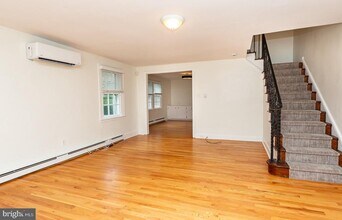 240 Henley Rd in Penn Wynne, PA - Building Photo - Building Photo