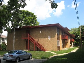 Terrace Apartments in Waukegan, IL - Building Photo - Building Photo