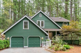 19522 NE 202nd Pl in Woodinville, WA - Building Photo