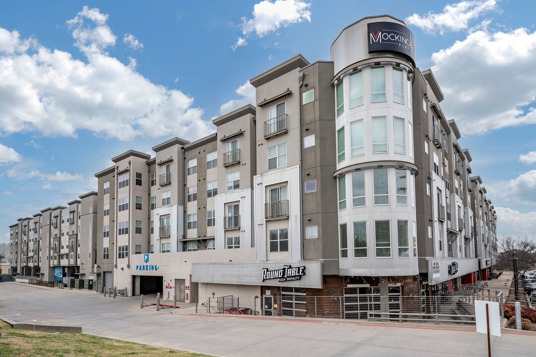 Mockingbird Flats in Dallas, TX - Building Photo