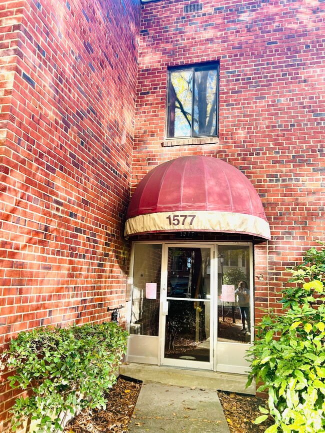 property at 1577 N Colonial Terrace