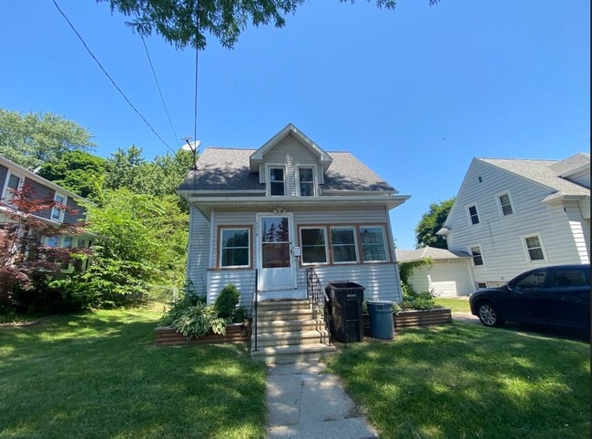 property at 1318 Leroy St