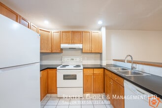 Cat Friendly, 3 Bedroom Basement Suite wit in Lethbridge, AB - Building Photo - Building Photo