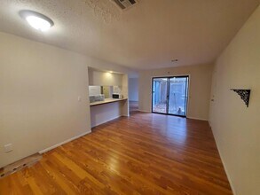 504 S Paula Ave in Wichita, KS - Building Photo - Building Photo