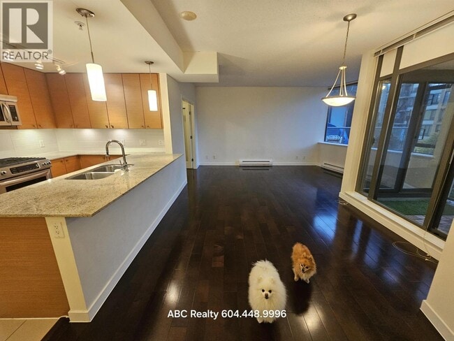 property at 7362 Elmbridge Way