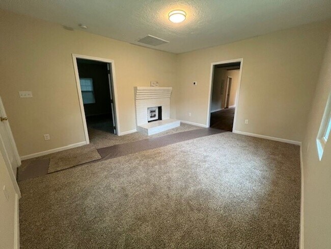 124 West St in Thomson, GA - Building Photo - Building Photo