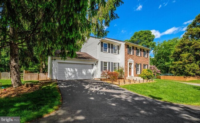 9220 Burnetta Dr in Annandale, VA - Building Photo - Building Photo