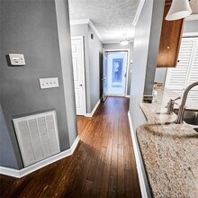 1750 Renwick Dr in Fayetteville, NC - Foto de edificio - Building Photo