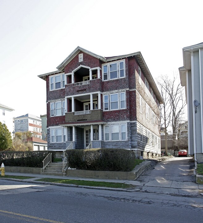 141 Providence St in Worcester, MA - Foto de edificio