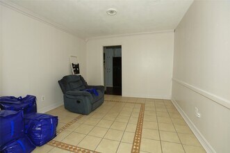 354 S Amherst Dr in West Columbia, TX - Building Photo - Building Photo