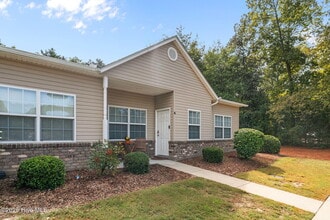 101 E Rhode Island Ave in Southern Pines, NC - Building Photo - Building Photo