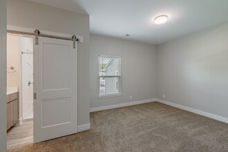 Northridge Meadow Apartments in Northville, MI - Building Photo - Interior Photo