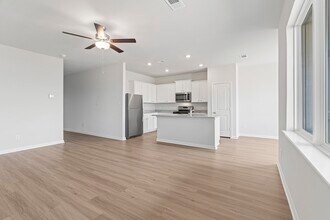1119 Moonlight Trce Dr in Beasley, TX - Building Photo - Building Photo