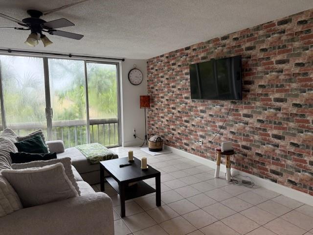 8401 W Sample Rd, Unit 14 in Coral Springs, FL - Building Photo