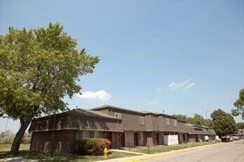 901 N 35th St in Council Bluffs, IA - Building Photo