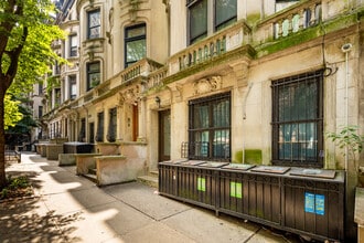 322 W 101st St in New York, NY - Building Photo - Building Photo