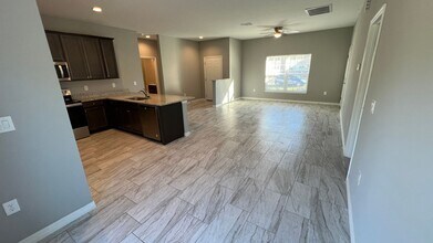 1543 Welland St SE in Palm Bay, FL - Building Photo - Building Photo