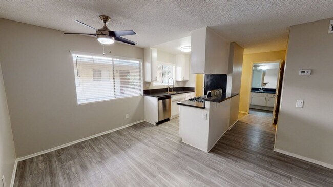 12617 OXNARD in North Hollywood, CA - Foto de edificio - Interior Photo